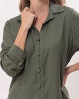 camisa-viscose-textura-botoes-cobertos-verde--it52940325-02.jpg