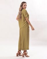blusa-viscose-textura-mangas-pranspassadas-com-n-verde--bt53040325-02.jpg