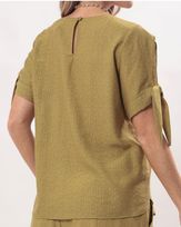 blusa-viscose-textura-mangas-pranspassadas-com-n-verde--bt53040325-03.jpg
