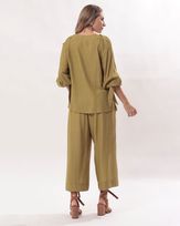 blusa-viscose-textura-mangas-com-pregas-e-n-verde--bt53060325-03.jpg
