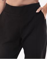 calca-reta-alfaaiataria-twill-lateral-com-pregas-preto--ct52860325-02