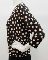 blusa-bolha-malha-jersey-estampada-decote-v-ocre-bm51520125-02