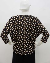 blusa-bolha-malha-jersey-estampada-decote-v-ocre-bm51520125-03
