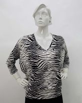 blusa-bolha-malha-jersey-estampada-decote-v-off-white-bm51520125-01