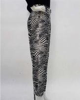 calca-comfy-malha-jersey-estampada-off-white-cm51540125-02