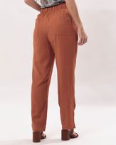 calca-comfy-viscose-textura-barra-botao-coberto-cobre--ct53020225-03