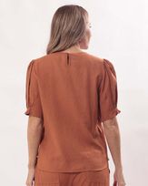 blusa-viscose-textura-linho-com-pregas-cobre--bt52960325-03