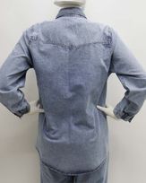 camisa-jeans-com-bolsos-e-pespontos-contrastantes-azul--ij54120525-03