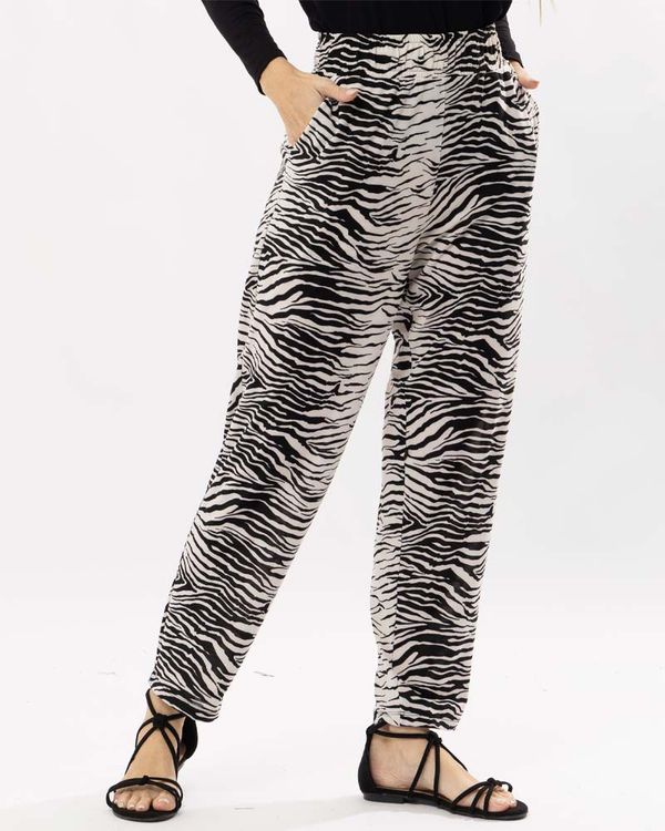 calca-comfy-malha-jersey-estampada-off-white-cm51540125-01