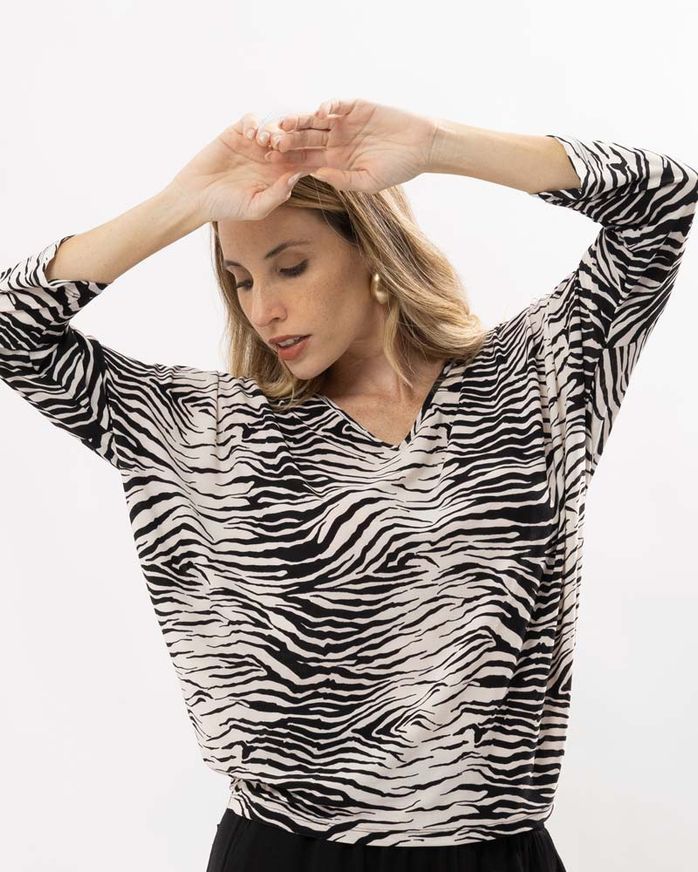 blusa-bolha-malha-jersey-estampada-decote-v-off-white-bm51520125-01