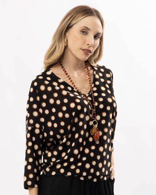 blusa-bolha-malha-jersey-estampada-decote-v-ocre-bm51520125-01