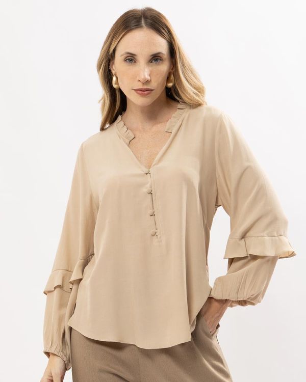 blusa-viscose-com-babados-e-botoes-cobertos-amarula-bt53420425-01