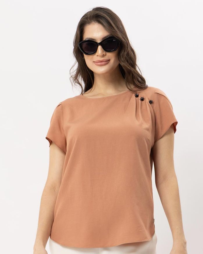 blusa-viscose-textura-pregas-e-botoes-flor-bijoux-nude--bt54220525-01