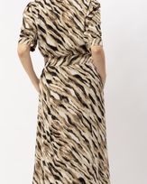 chemise-midi-evase-visocse-estampa-animal-print-estampado--vt54200525-03