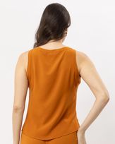 blusa-tecido-alfaiataria-decote-canoa-cobre--bt54860525-03