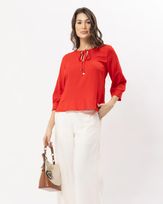 blusa-viscose--textura-com-amarracao-e-basque-vermelho--bt60620625-02