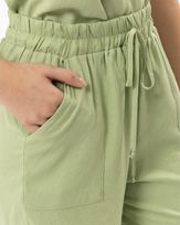 short-viscose-textura-com-bolsos-verde--pistache-xt60980725-02