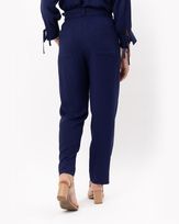 calca-comfy-textura-cos-passantes-e-cinto-marinho--ct60560625-03