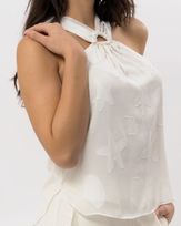 blusa-crepe-bordado-decote-meia-argola-resinada-off-white-bt61160725-02