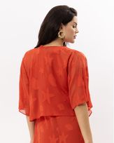 over-cropped-crepe-bordado-mangas-flare-terracota-ot61180725-03