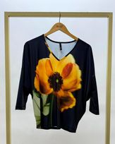 blusa-bolha-malha-estampa-flor-hibisco-estampado--bm62180825-01