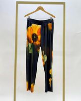 calca-comfy-reta-malha-estampa-flor-hibisco-estampado--cm62160825-01