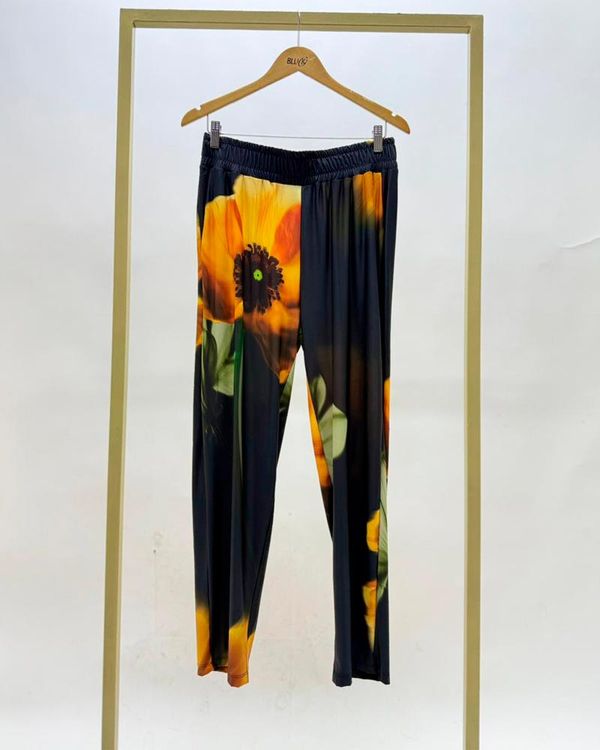 calca-comfy-reta-malha-estampa-flor-hibisco-estampado--cm62160825-01