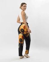 calca-comfy-reta-malha-estampa-flor-hibisco-estampado--cm62160825-03
