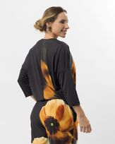 blusa-bolha-malha-estampa-flor-hibisco-estampado--bm62180825-03