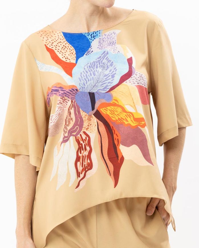 blusa-tecido-estampa-orguidea-com-pontas-amarula-bt62120825-01