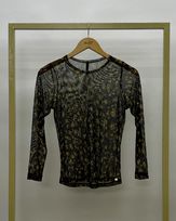 blusa-slim-tule-estampado-manga-longa-preto--bm63100925-02