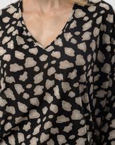 blusa-bolha-malha-jersey-estampada-decote-v-areia--bm51520125_379-02