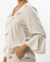 blusa-viscose-frente-babados-e-punho-flare-amarula-bt62560825_783-02