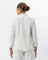 blazer-alfaiataria-risca-de-giz-com-bolsos-off-white-zt61700725_503-03