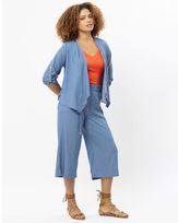 max-over-jeans-leve-com-pontas-e-martingale-azul--oj62380825_315-03