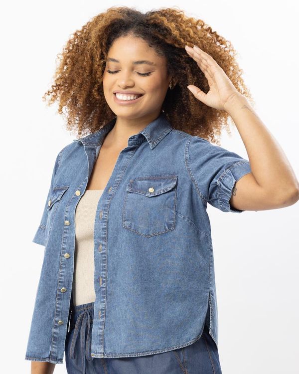 camisa-jeans-pespontos-contrastantes-manga-curta-azul--ij61620725_315-01