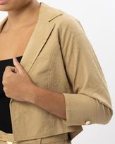 casaqueto-viscose-jacquard-floral-botao-personalizado-amarula-zt62660825-02