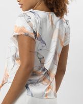 blusa-cetim-estampa-abstrata-decote-franzido-estampado--bt63160925-03