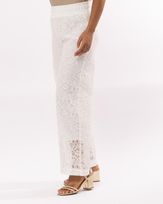 calca-pantalona-renda-floral-cos-de-elastico-off-white-ct63060925_503-02