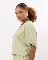 blusa-bolha-viscose-textura-mangas-regulagens-verde--bt62700825-02