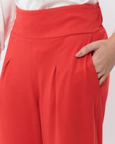 calca-pantalona-malha-gloss-com-pregas-vermelho--cm65121125-02