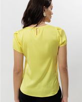blusa-cetim-mangas-com-pregas-amarelo--bt20520617_297-03