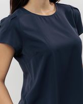 blusa-crepe-manga-curta-com-pregas-marinho--bt64541025_331-02