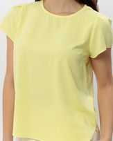 blusa-crepe-manga-curta-com-pregas-amarelo--bt64541025_297-02