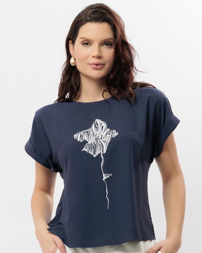 blusa-crepe-estampaflor-algas-com-aplicacoes-marinho--bt64601025-01