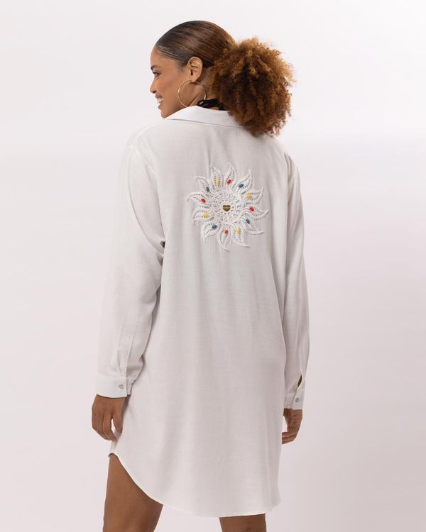 chemise-beach-club-viscose-textura-guipir-sol-bordado-off-white-vt63140925-01