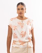 blusa-cetim-estampa-orquidea-decote-franzido-off-white-bt64801025_503-01