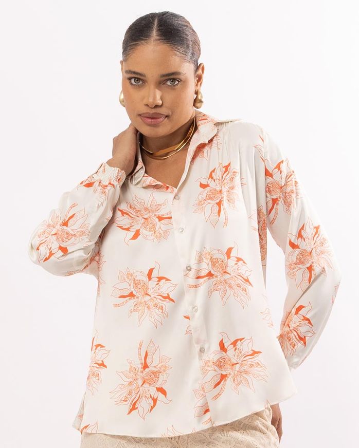 camisa-cetim-estampa-orquidea-franzido-nos-ombros-off-white-it64821025_503-01