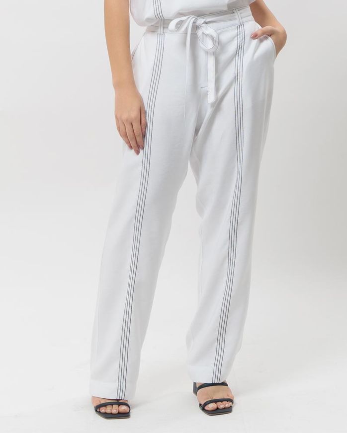 calca-reta-alfaiataria-twill-pespontos-contrastantes-branco--ct64081025-01