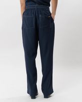 calca-reta-alfaiataria-twill-pespontos-contrastantes-marinho--ct64101025-03